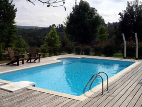 Hotels in Eidián